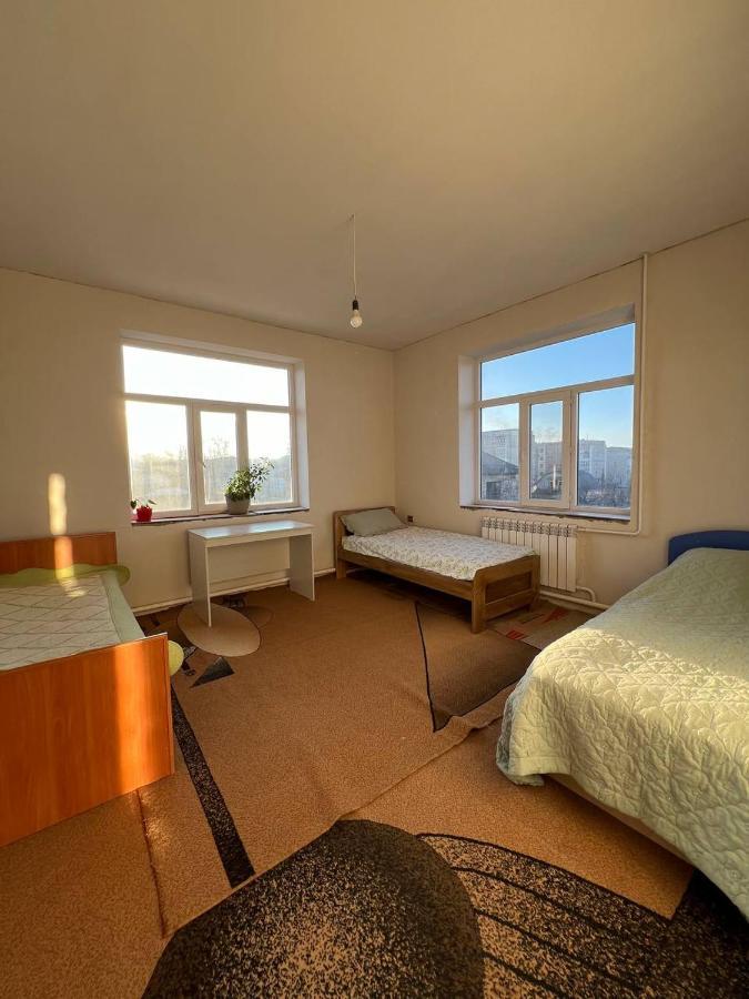 Emir Guest House In Каракол Номер фото