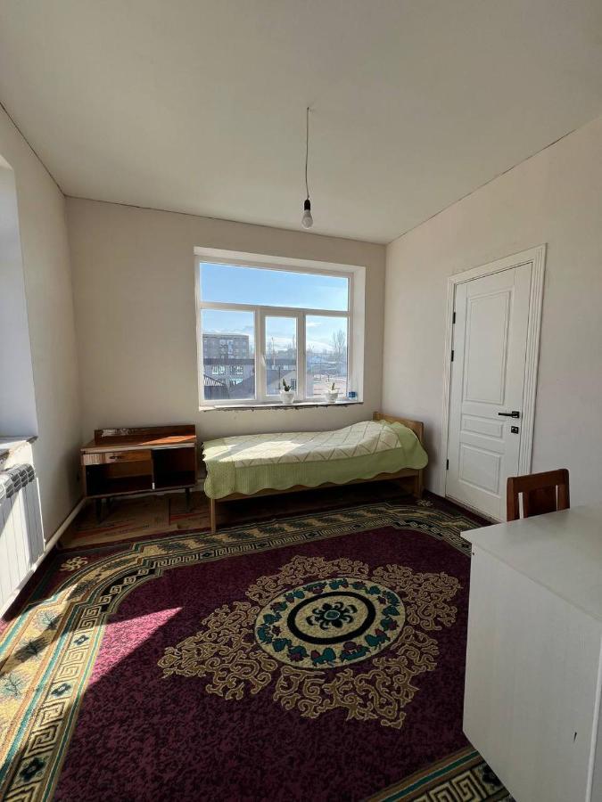 Emir Guest House In Каракол Номер фото
