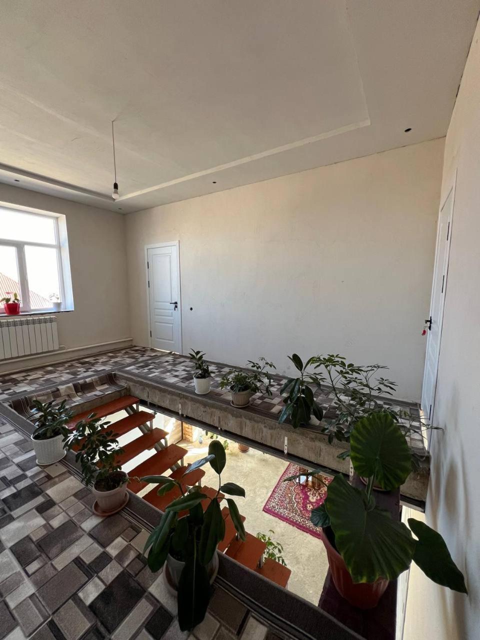Emir Guest House In Каракол Екстер'єр фото