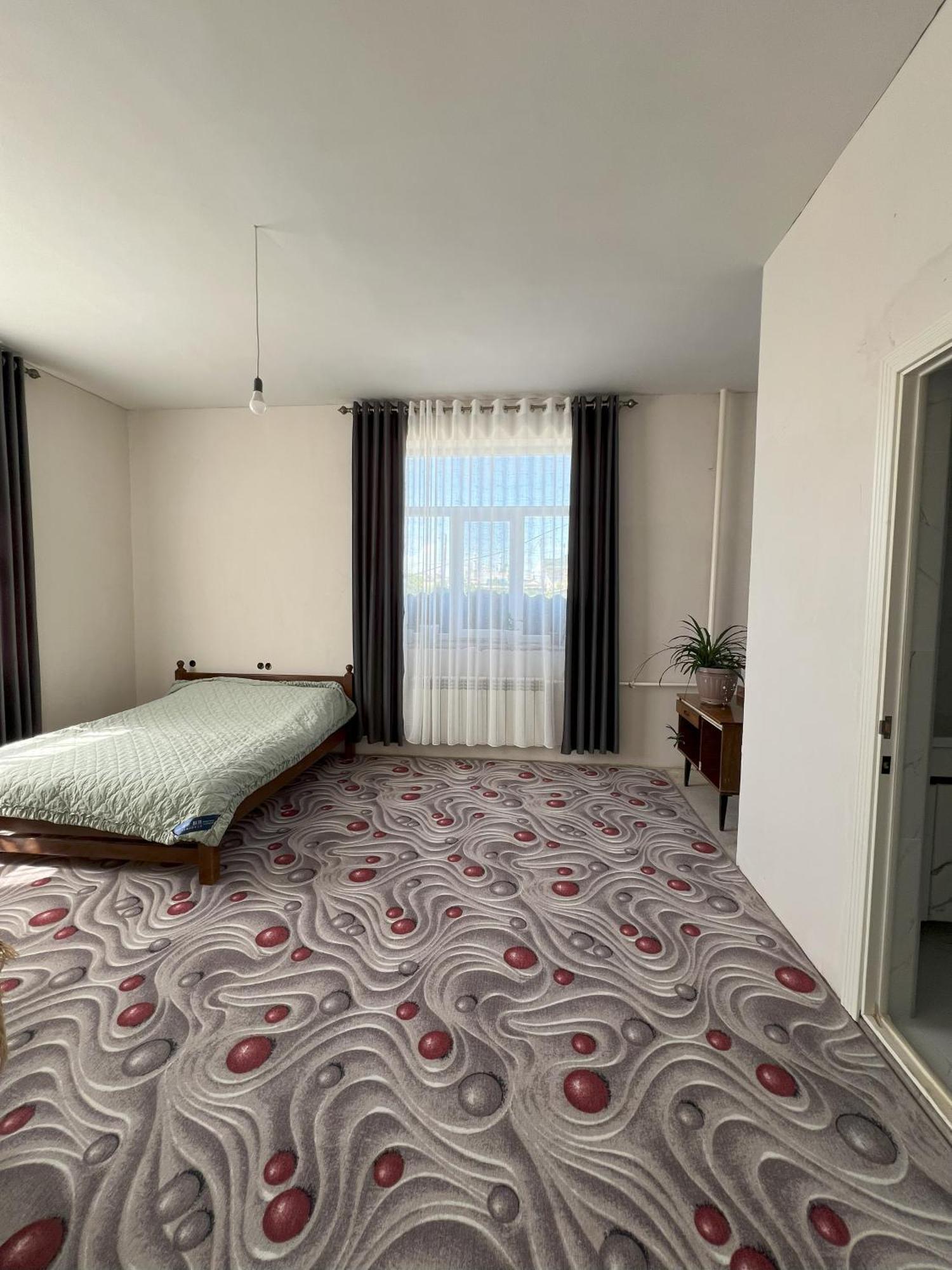 Emir Guest House In Каракол Екстер'єр фото